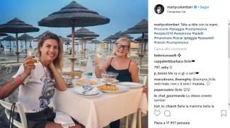 Martina Colombari a cena con la madre a Riccione (da Instagram)