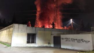 L&#39;incendio nell&#39;impianto di Terna (Foto Simone Ferrante)