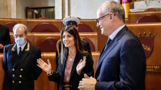 Roma il saluto di Virginia Raggi Roma il saluto di Virginia Raggi