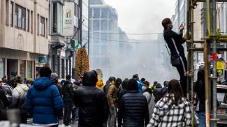 La protesta conto il Green pass a Bruxelles (Afp)