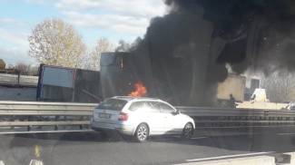 Incidente in A14 a Bologna, traffico paralizzato