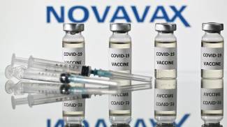 Via libera al vaccino Novavax (Ansa)